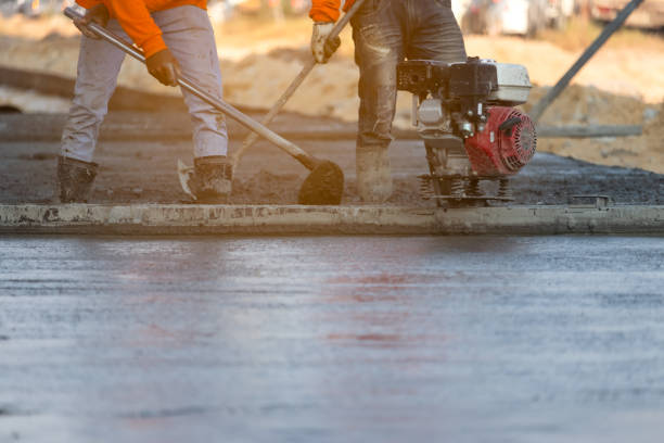 Best Custom Concrete Contractor  in Racine, WI